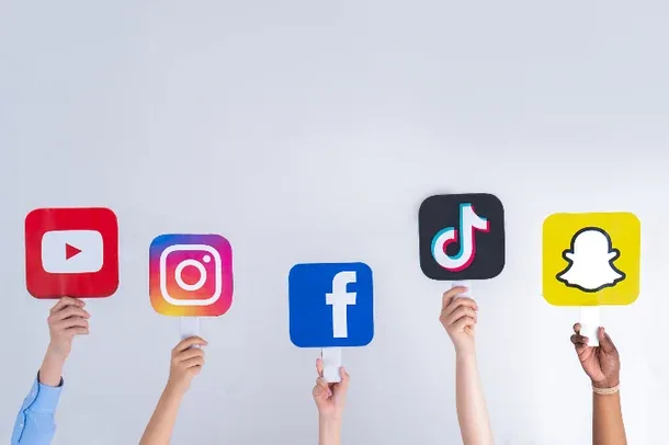 O Papel das Redes Sociais na Construção da Marca Pessoal de um Corretor de Imóveis