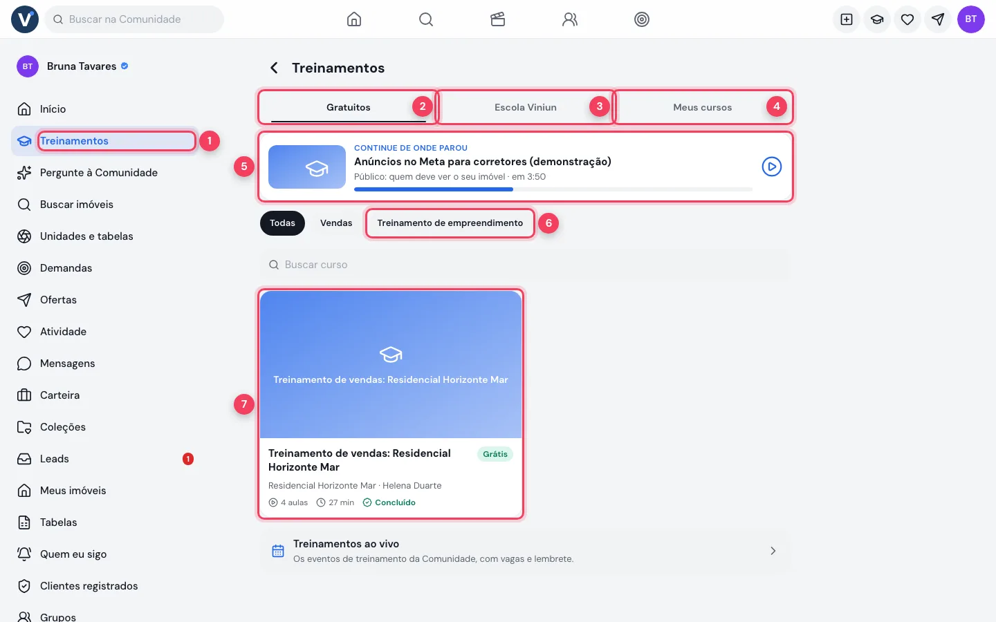 Tela Treinamentos no computador com o menu lateral, as abas e o cartão do treinamento