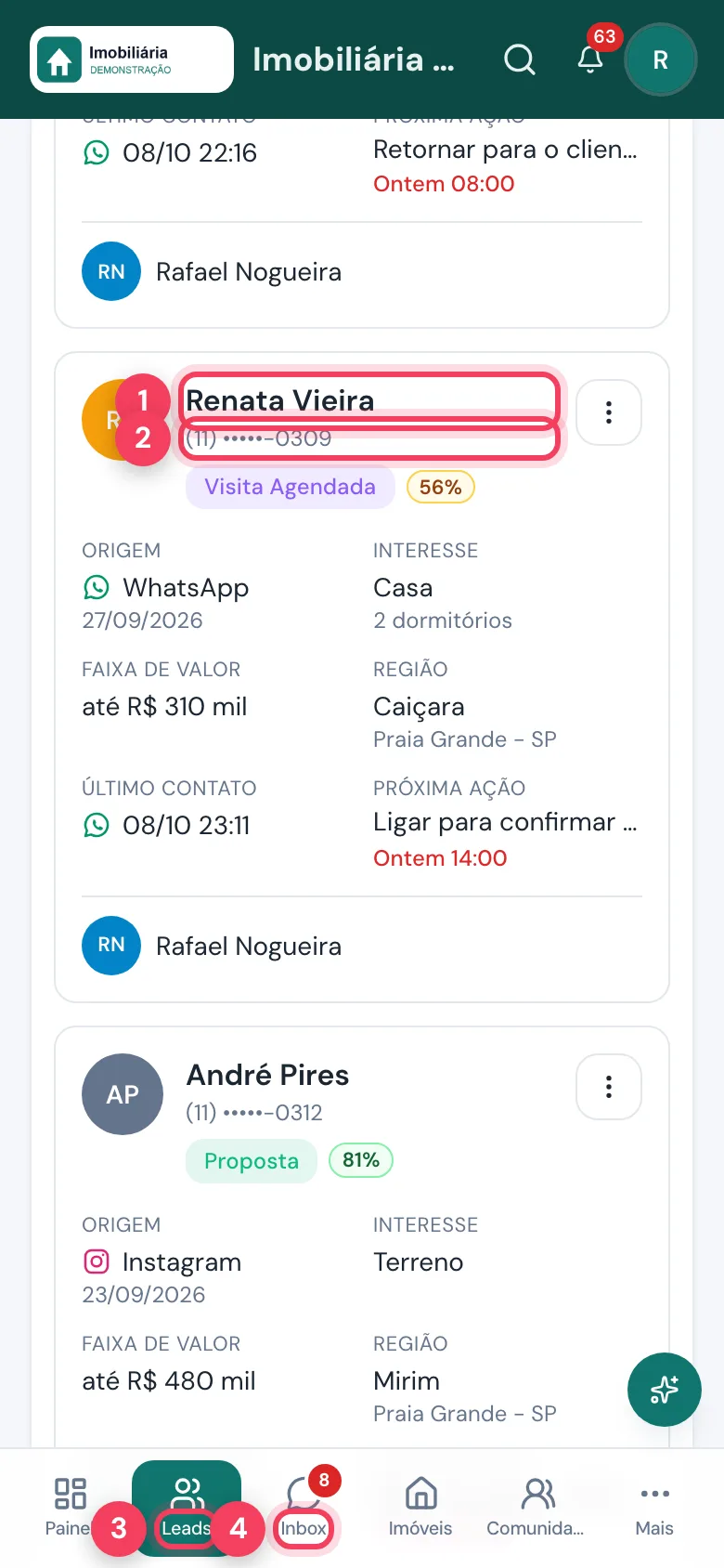 Lista de leads no celular com o nome do cliente, o telefone mascarado e a barra de atalhos