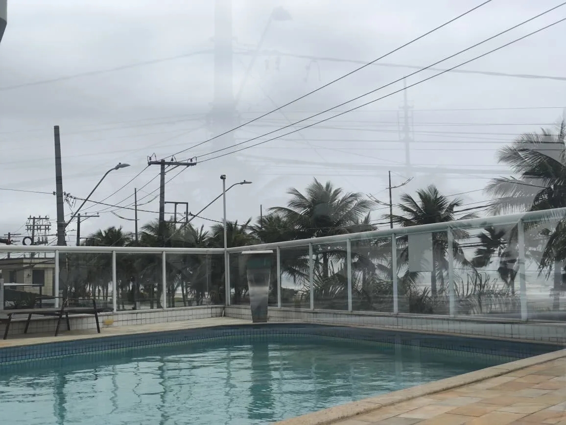 Apartamento 1 dormitório frente ao mar — Costa Real — foto 1