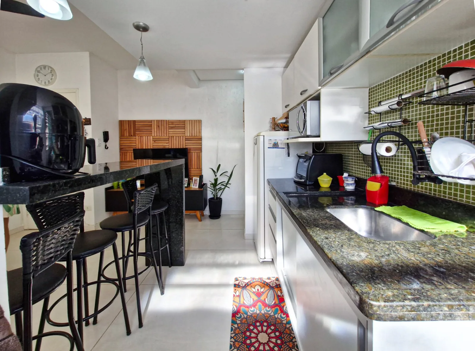 Lindo apartamento de 1 dormitório no Boqueirão, mobiliado, a poucos passos da praia. — foto 6