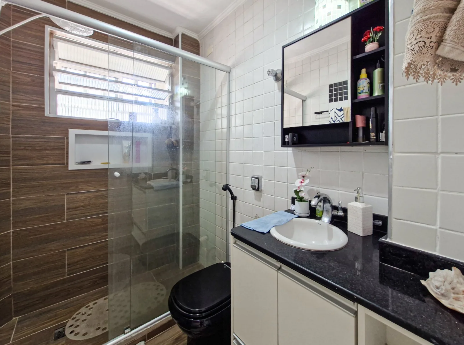 Lindo apartamento de 1 dormitório no Boqueirão, mobiliado, a poucos passos da praia. — foto 7