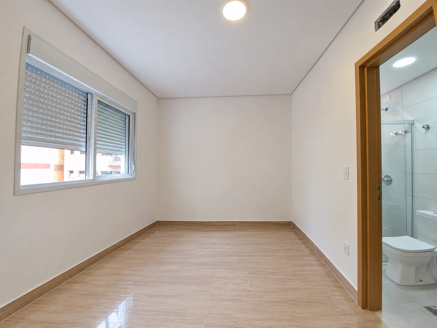 Maravilhoso apartamento de 2 dormitórios, 2 suítes, Vaga Demarcada, no Aparecida em Santos - SP. — foto 15